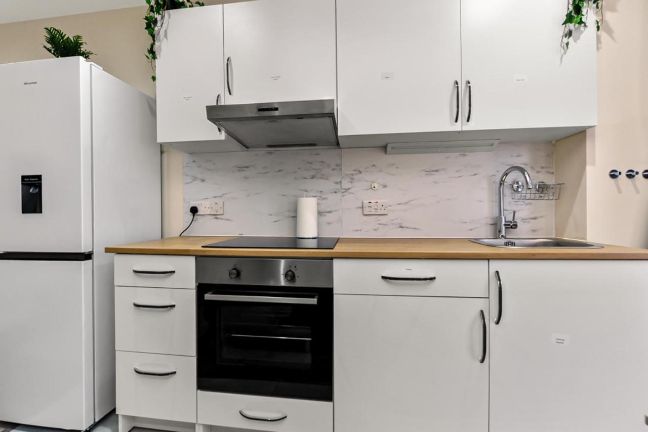 Family Friendly, Zone 2, 2 Beds, Overground London Ngoại thất bức ảnh